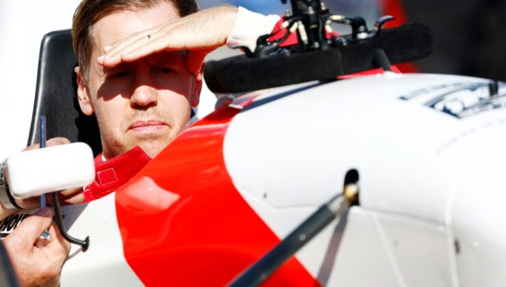 Vettel: &quot;İstesem F1'e dönerim ama pilot olarak değil&quot;