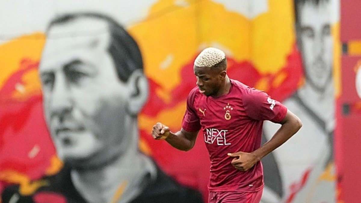 Victor Osimhen, ilk antrenmanına çıktı