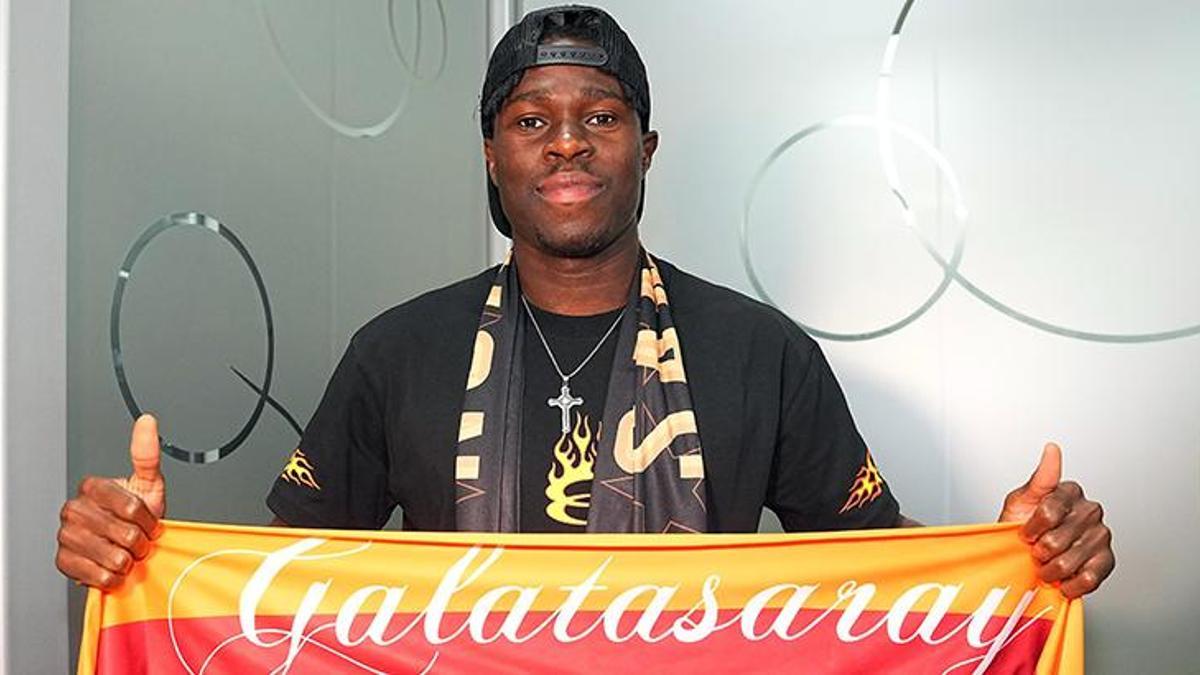 Wilfried Singo, Galatasaray tarihinin 7. Fildişi Sahilli futbolcusu oldu
