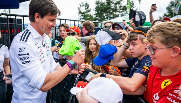 Wolff: &quot;2026'da Mercedes-Ferrari savaşı görmek istiyorum&quot;