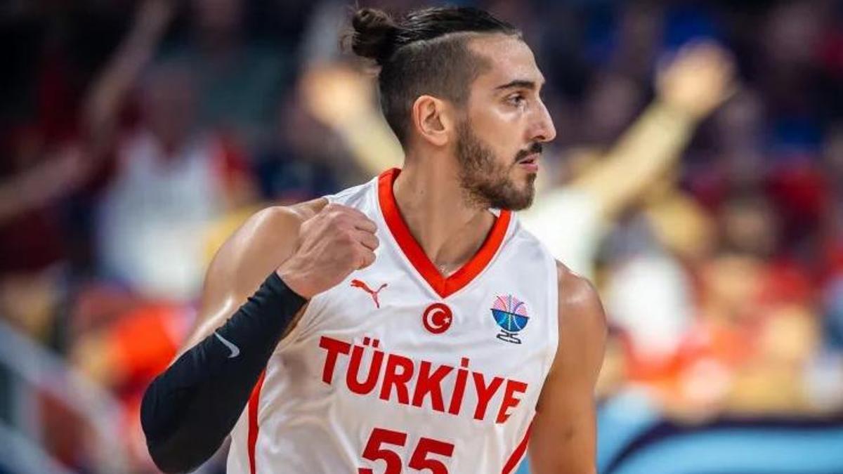 A Milli Basketbol Takımı’nda Kenan Sipahi: ‘Sertliğe karşılık vermemiz lazım!’