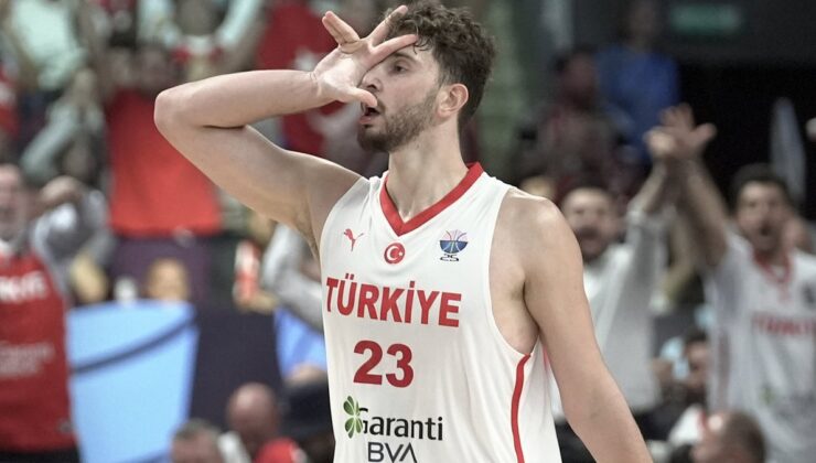 Alperen Şengün en iyi 5’te!