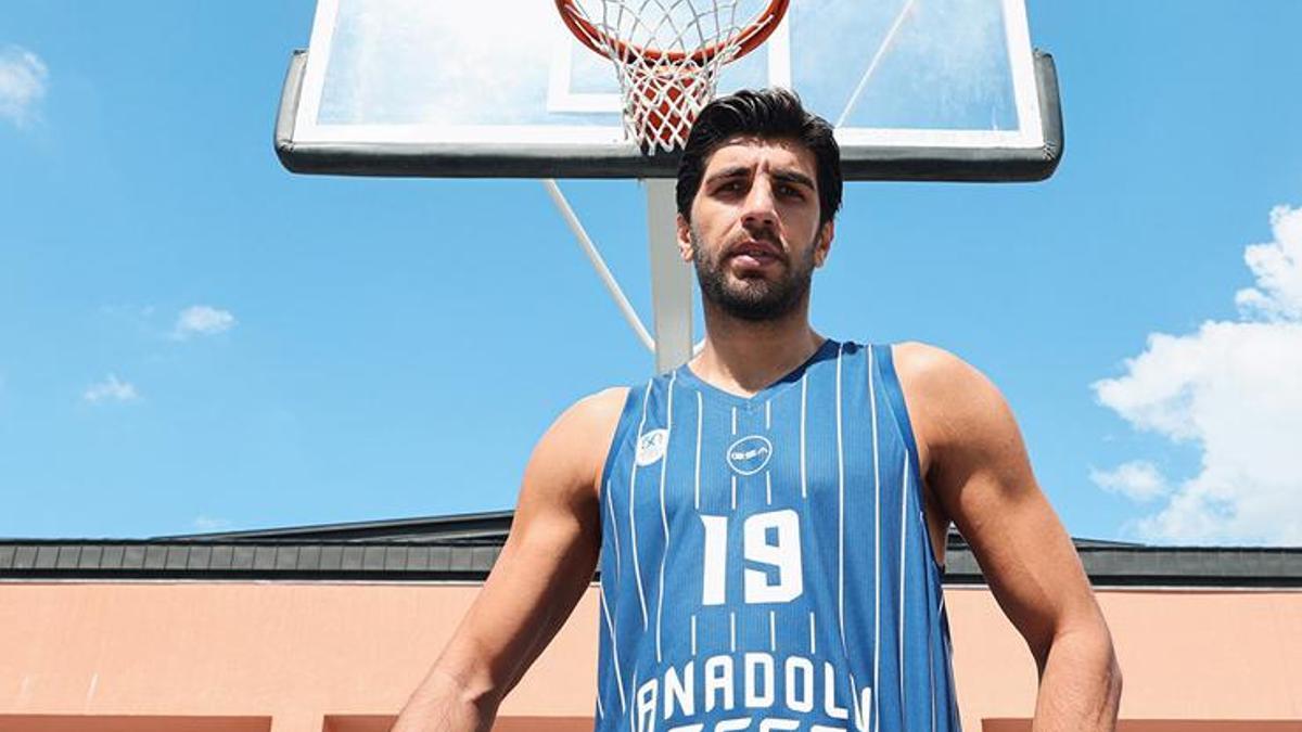 Anadolu Efes, 50. Yılını kutlayacağı yeni sezonda GSA Sport tarafından üretilen formalarla sahada olacak