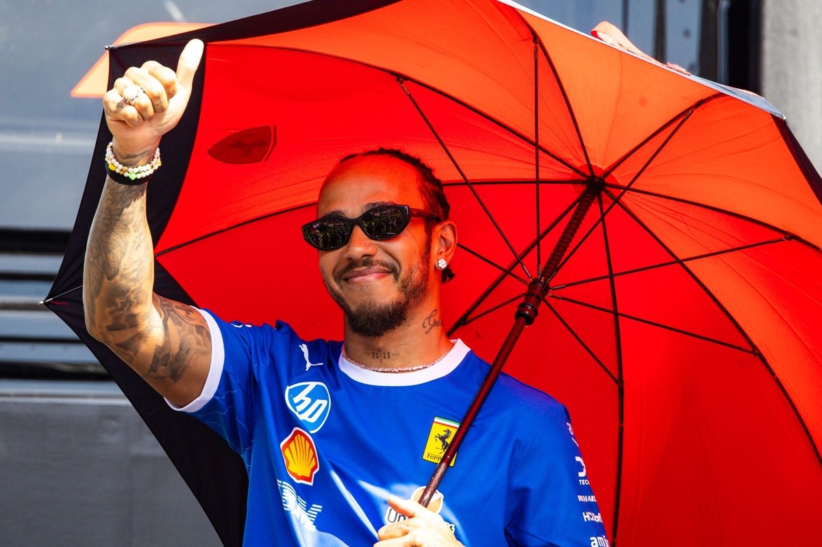 Bearman’dan Hamilton’a övgü: “Gençler için rol model”