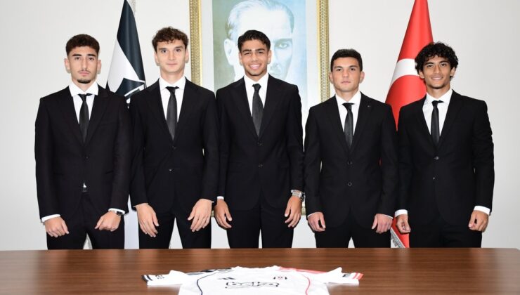Beşiktaş altyapısından yetişen 5 futbolcuyla sözleşme imzaladı
