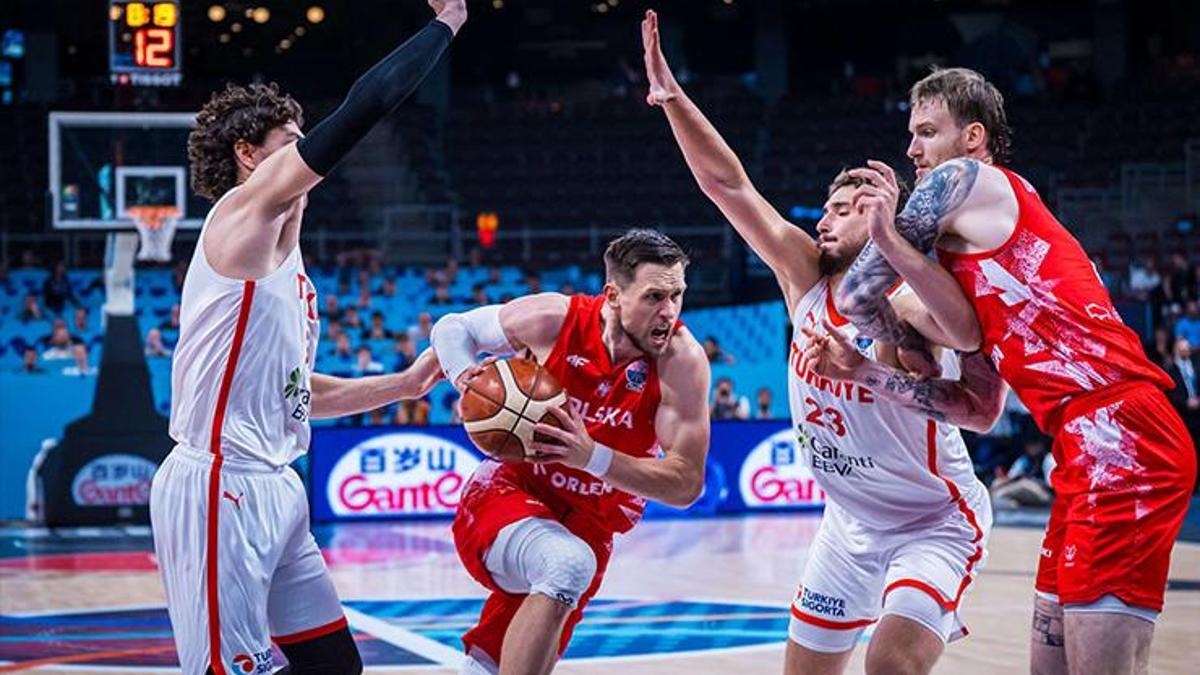 EuroBasket 2025’te yarı finaldeyiz! 12 Dev Adam, Polonya’yı ezdi geçti I Türkiye – Polonya maç sonucu 91-77