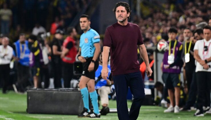 Fatih Tekke: Ülkede futbol oynanmıyor!