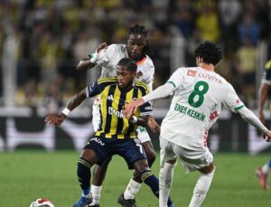 Fenerbahçe Corendon Alanyaspor maçında penaltı kararı!