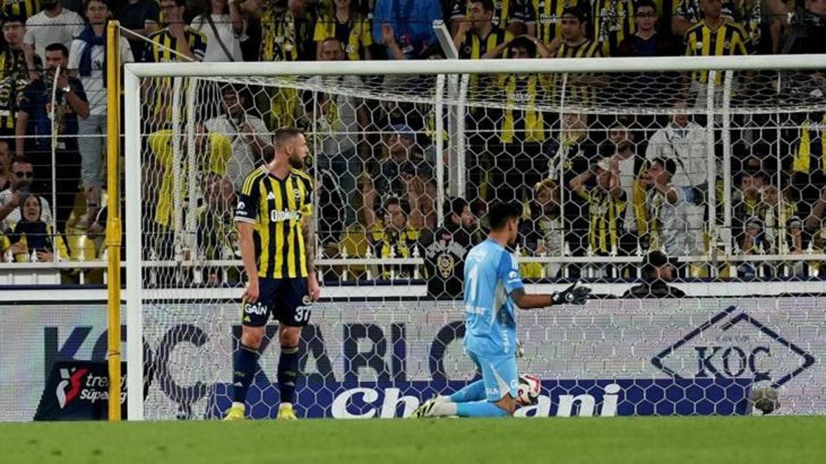 Fenerbahçe evindeki ilk puanını kaybetti!