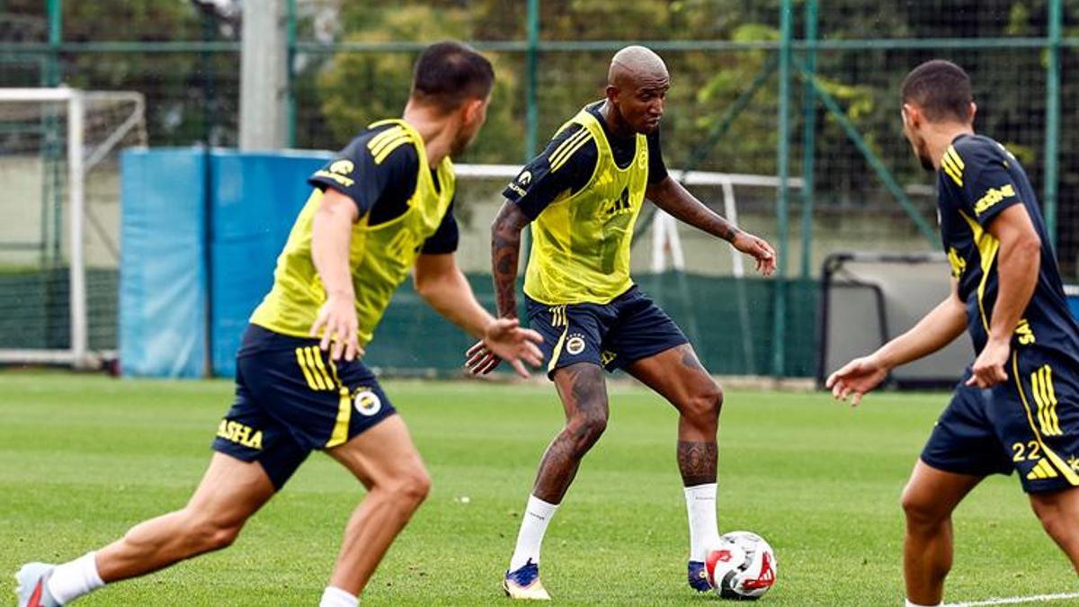 Fenerbahçe hazırlıklara devam etti