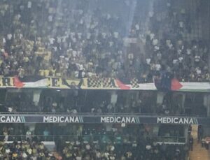 Fenerbahçeli taraftarlar Filistin’i unutmadı!