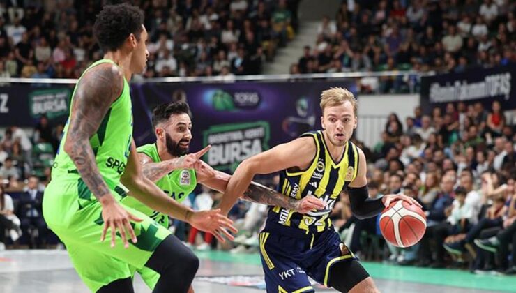 Fenerbahçe’ye Arturs Zagars’tan kötü haber