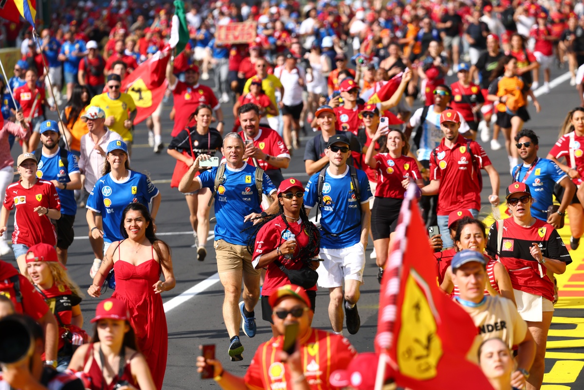 Ferrari: &quot;Monza'da tifosiye podyum armağan edememek çok üzücü&quot;