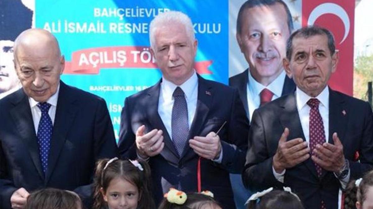 Galatasaray Başkanı Dursun Özbek okul açılışı yaptı