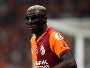 GALATASARAY HABERİ: Okan Buruk’tan flaş Victor Osimhen açıklaması! Liverpool maçında oynayacak mı?