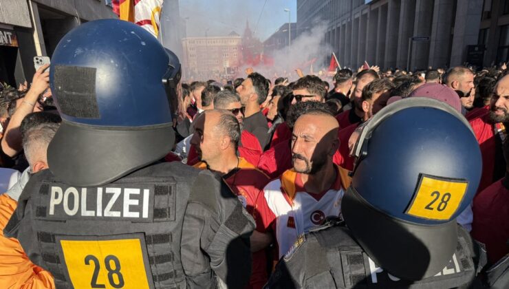 Galatasaray taraftarlarından Almanya’da protesto! Kahrolsun İsrail, Filistin’e özgürlük!