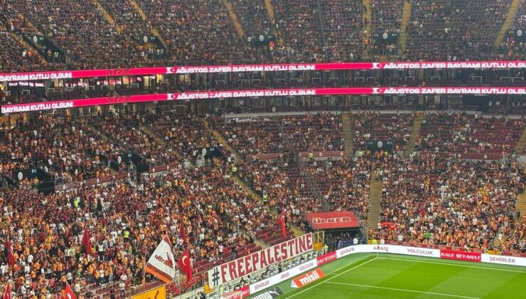 Galatasaray tribünlerinden Filistin’e destek!
