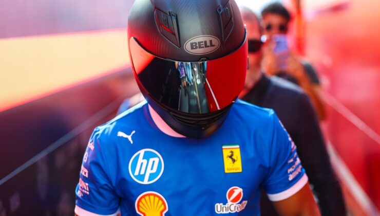 Hamilton, İtalya GP sıralama turlarına Ducati motosikletiyle geldi