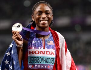 Noah Lyles 200 metrede 4. kez dünya şampiyonu, Jefferson-Wooden’dan duble