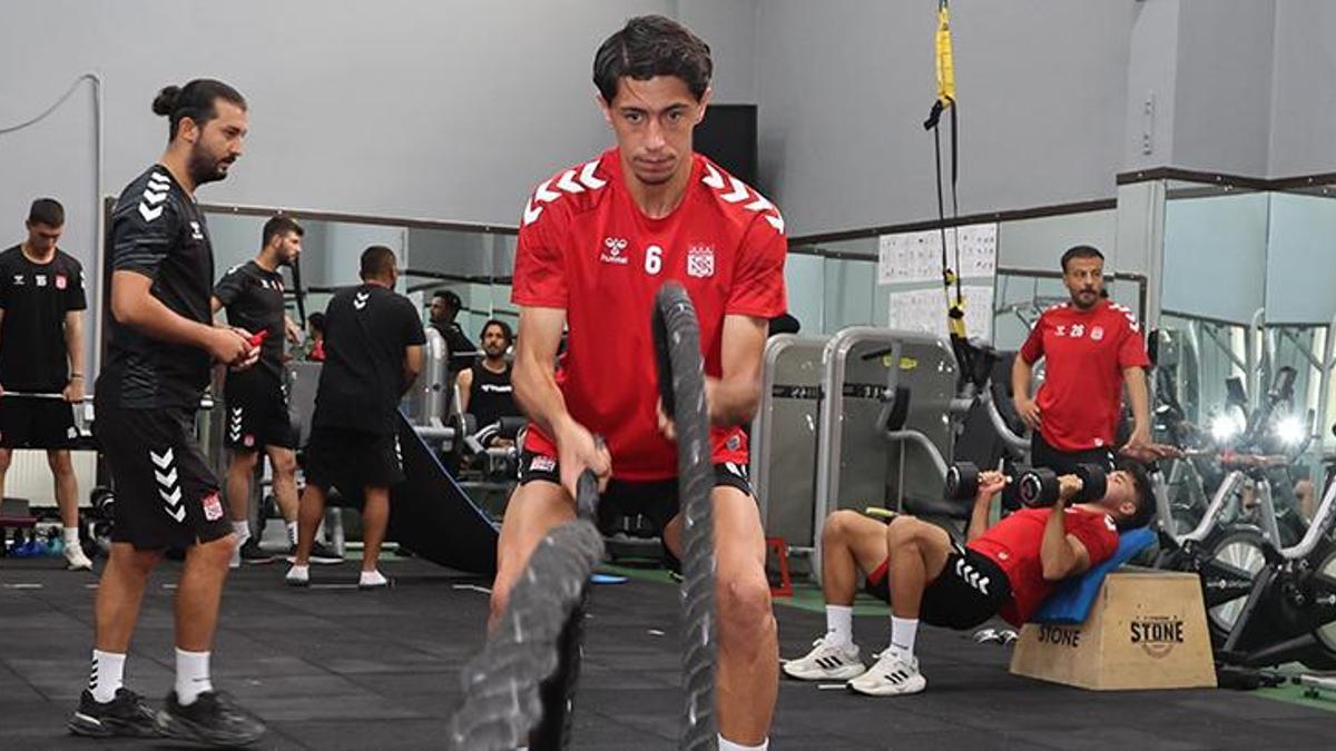 Sivasspor, salonda çalıştı