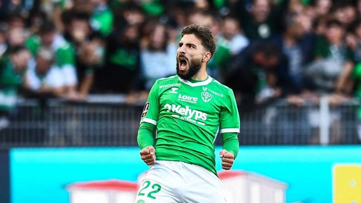 TRANSFER HABERİ: Beşiktaş’ın kanat arayışı sürüyor!