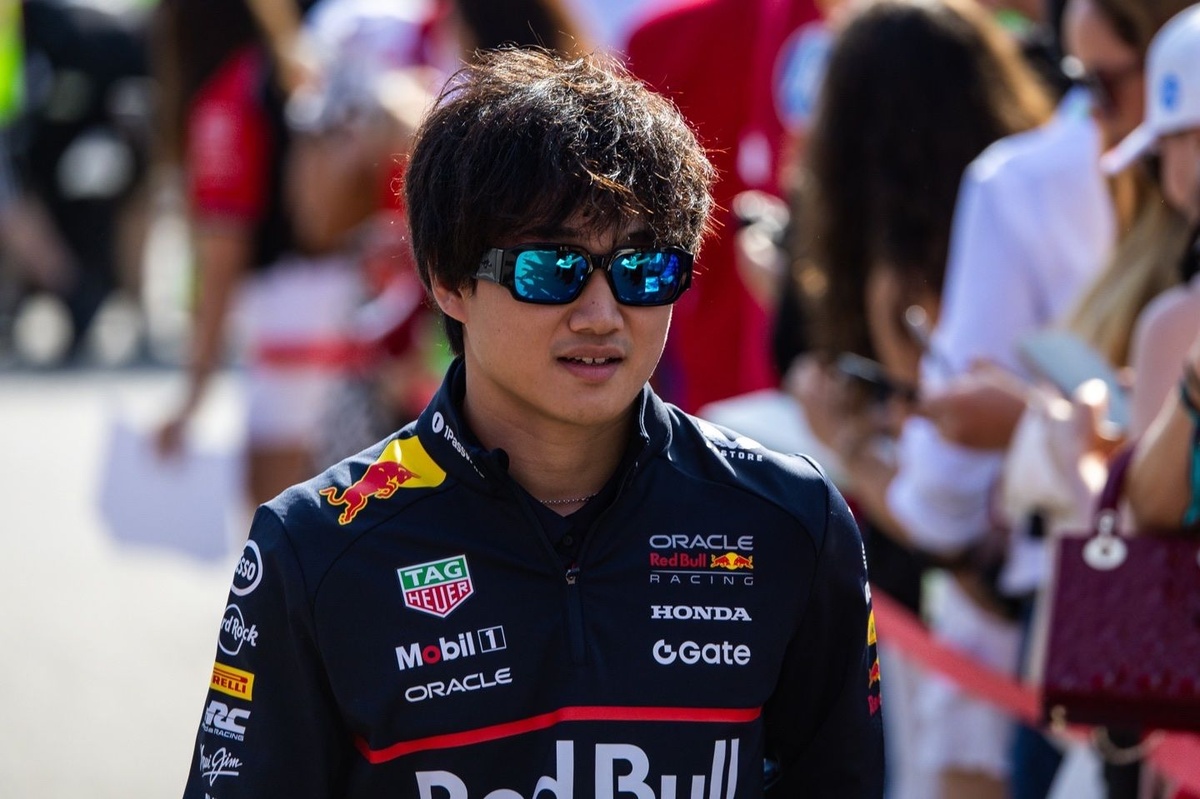 Tsunoda, Monza’daki performansından Lawson ve Hamilton’ı sorumlu tutuyor