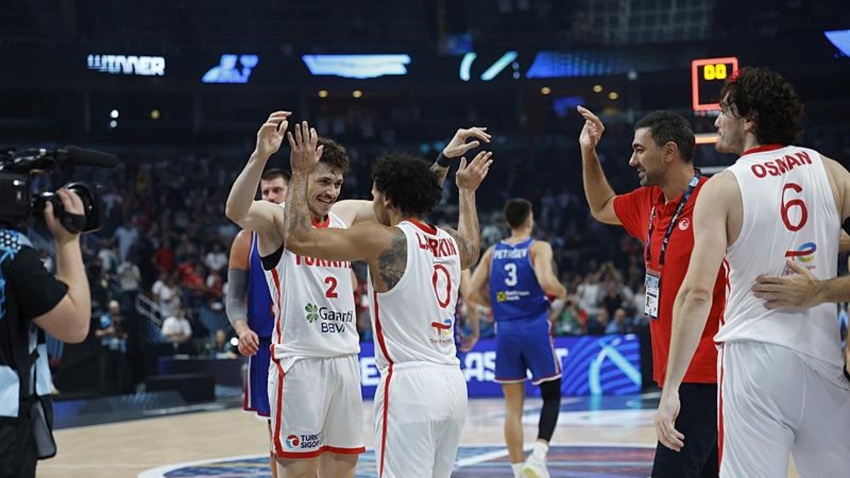 Türkiye 95-90 Sırbistan | MAÇ SONUCU 12 Dev Adam lider çıktı