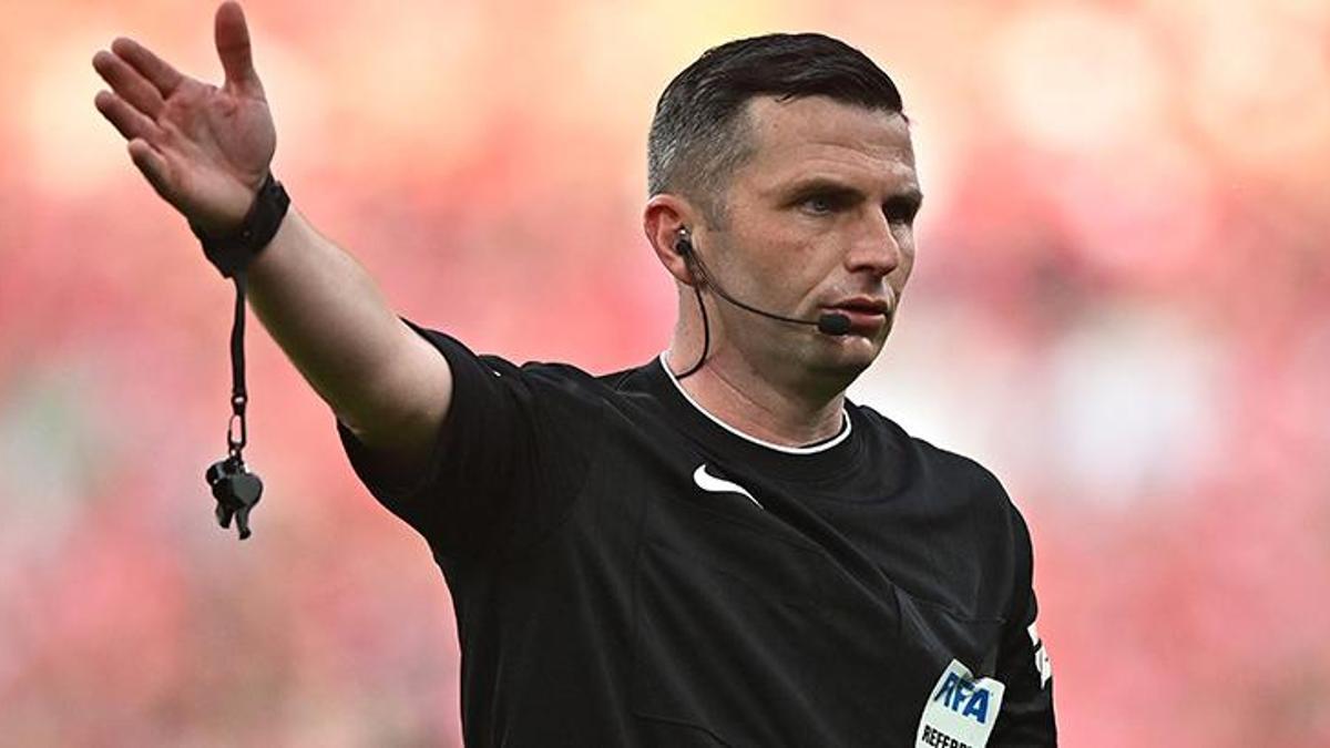 Türkiye – İspanya maçının hakemi Michael Oliver oldu