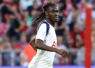 Yves Bissouma’ya Premier Lig’den iki talip!