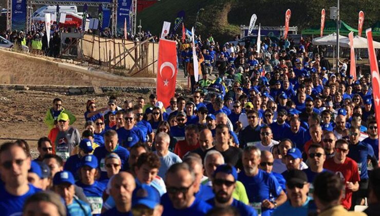 10. Uluslararası Gelibolu Maratonu’nda start verildi! 3 bin 500 sporcu katıldı