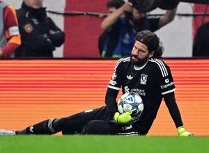 Alisson Becker’den Liverpool’a kötü haber