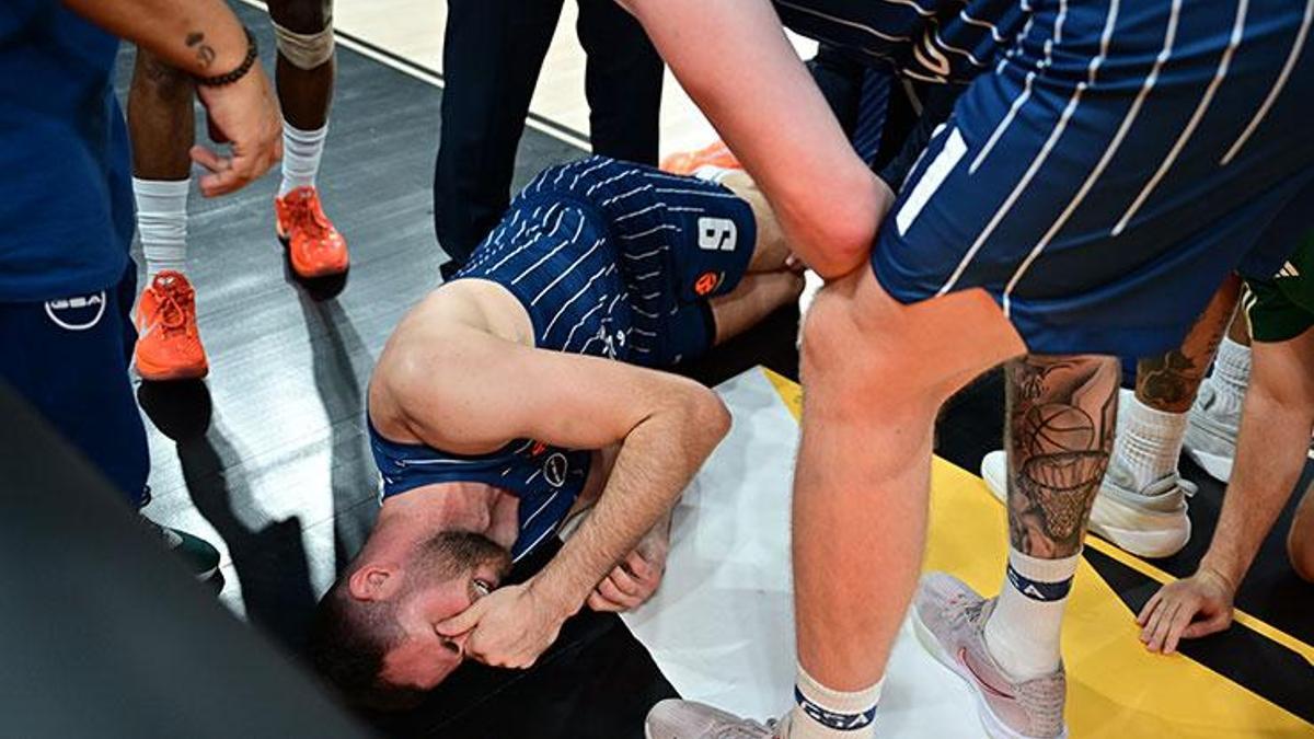 Anadolu Efes’e kötü haber! 8 aylık sakatlık…