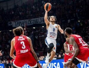 Anadolu Efes’ten Pire’de enfes galibiyet! Olympiakos – Anadolu Efes maç sonucu 78-82