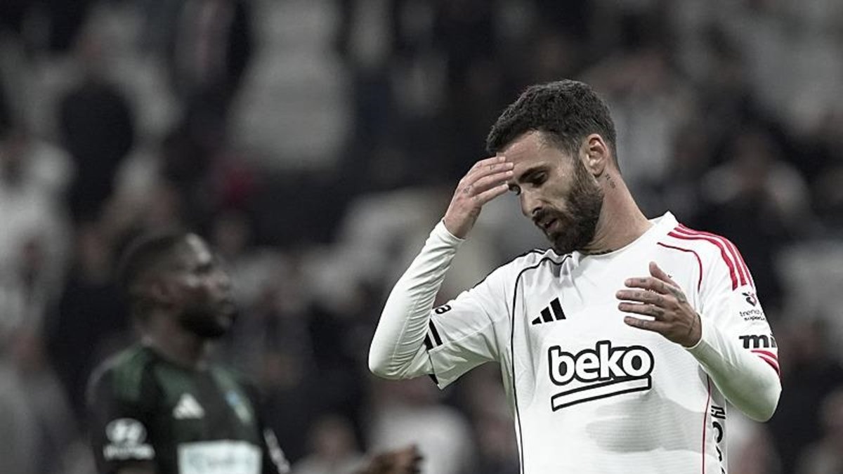 Beşiktaş’a Rafa Silva’dan kötü haber