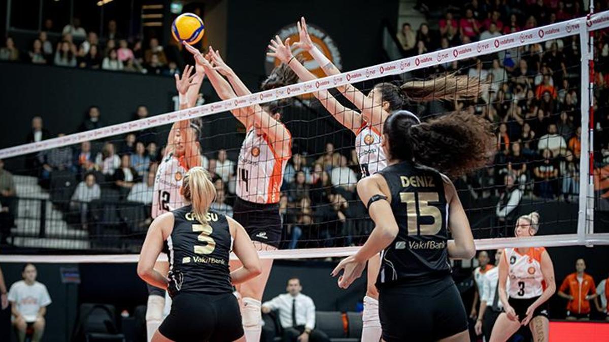 Derbi VakıfBank’ın! Eczacıbaşı Dynavit-VakıfBank maç sonucu: 1-3