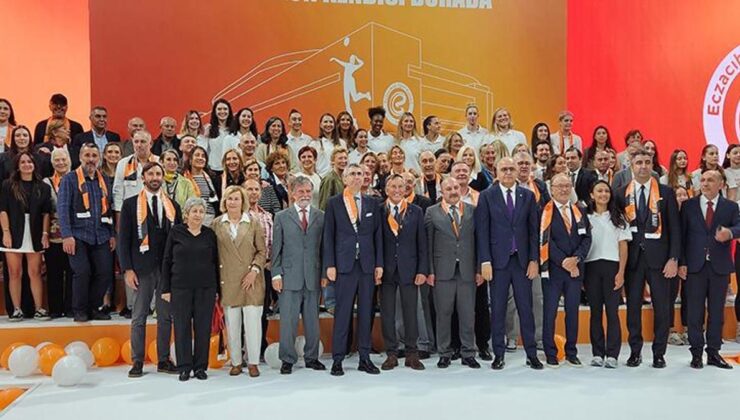 Eczacıbaşı Spor Kulübü yeni salonuna kavuştu