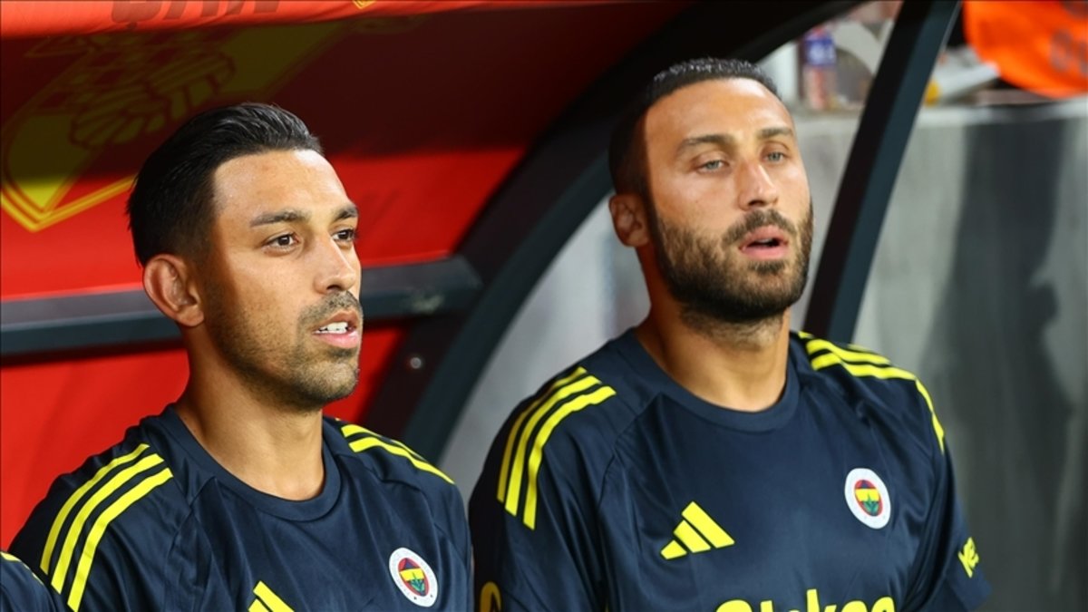 FENERBAHÇE HABERLERİ: Cenk Tosun ve İrfan Can Kahveci neden kadro dışı kaldı?