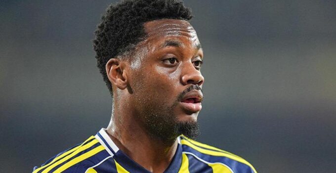 Fenerbahçe’de Jhon Duran formasına kavuştu