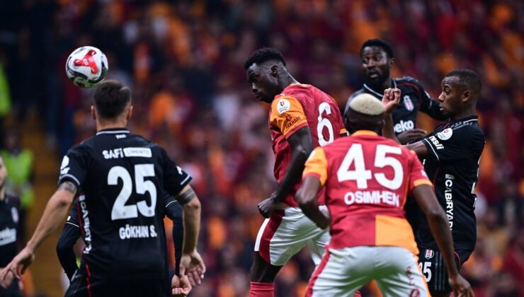 Galatasaray Beşiktaş derbisinde 10 kişi kaldı!