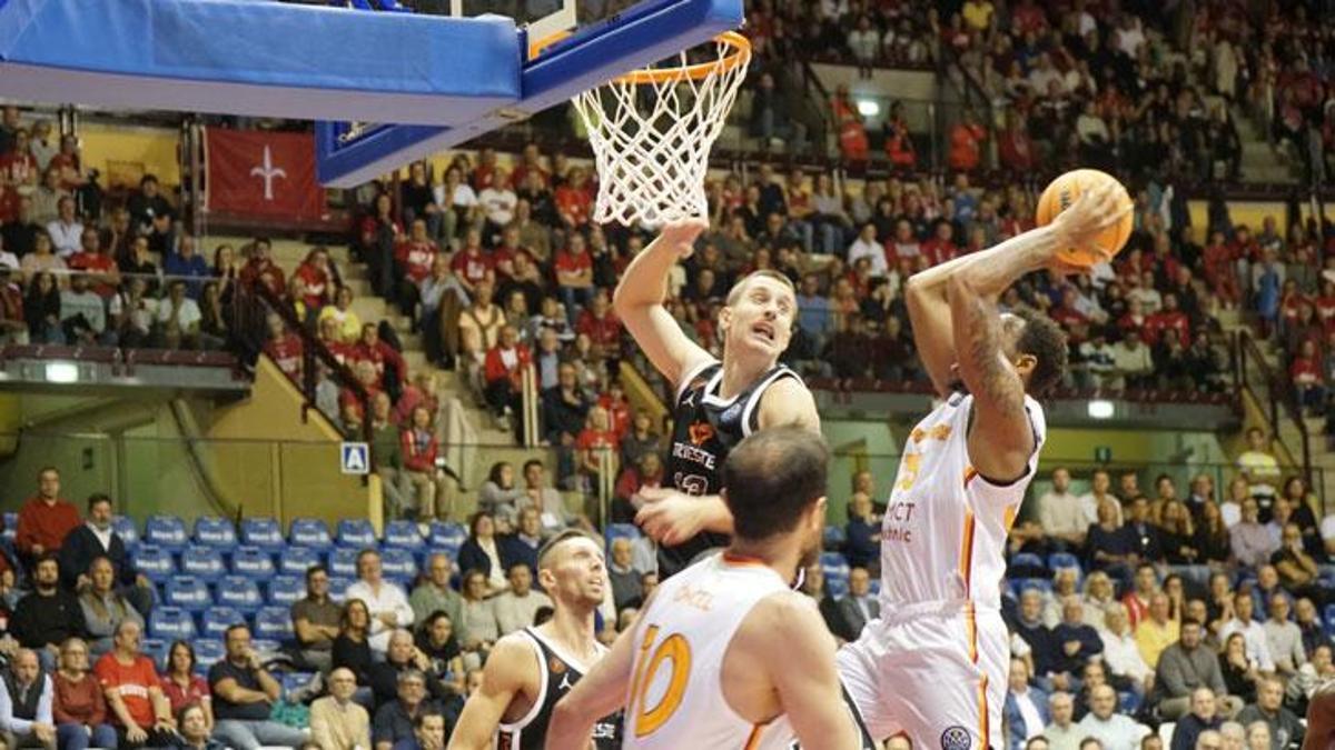 Galatasaray derbiye 4’te 4’le moralli geliyor! Palencesto Trieste – Galatasaray MCT Technic maç sonucu 90-91