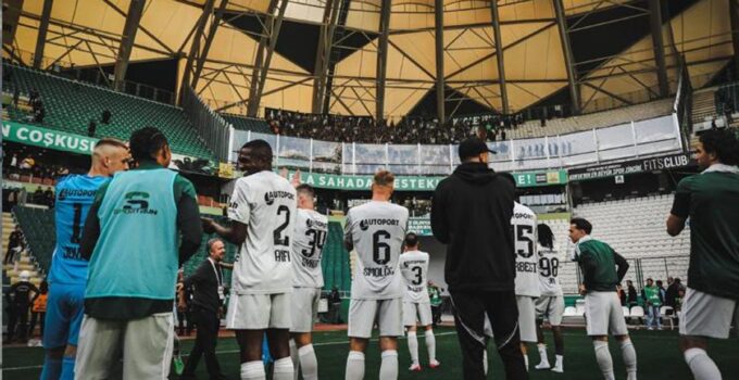 Kocaelispor, Churlinov ve Petkovic’ten yoksun çalıştı