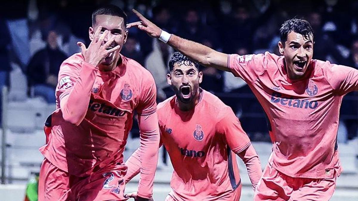 Porto’yu 88’de Deniz Gül ayağa kaldırdı: Galibihyeti getiren kafa vuruşu