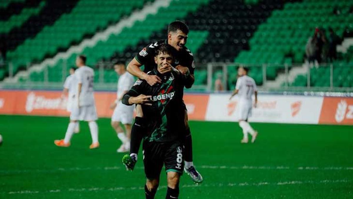 Sakaryaspor Kupa’da İnegölspor’u farklı geçti (Maç sonucu 4-0)