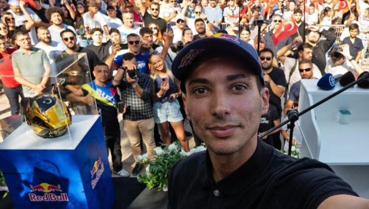 Toprak Razgatlıoğlu memleketi Alanya’da coşkuyla karşılandı