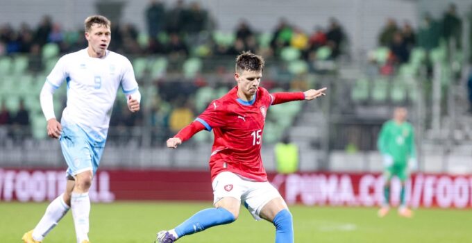 Beşiktaş’a Çekyalı orta saha!