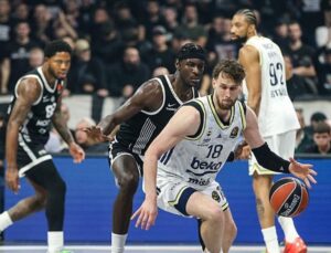 Fenerbahçe Belgrad’daki pankart skandalını şikayet edecek!