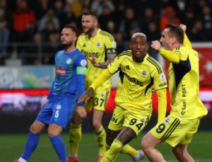 Fenerbahçe’den Çaykur Rizespor deplasmanında müthiş geri dönüş