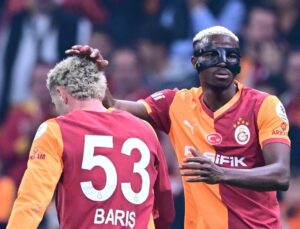 Galatasaray tribünlerinden Barış Alper’e tepki!