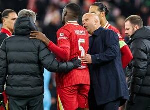 Jamie Carragher: ‘Bu hata kovulma sebebi Slot!’