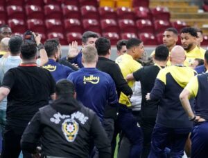 Olaylı derbinin mütaalası açıklandı! Mert Hakan Yandaş ve Jayden Oosterwolde…